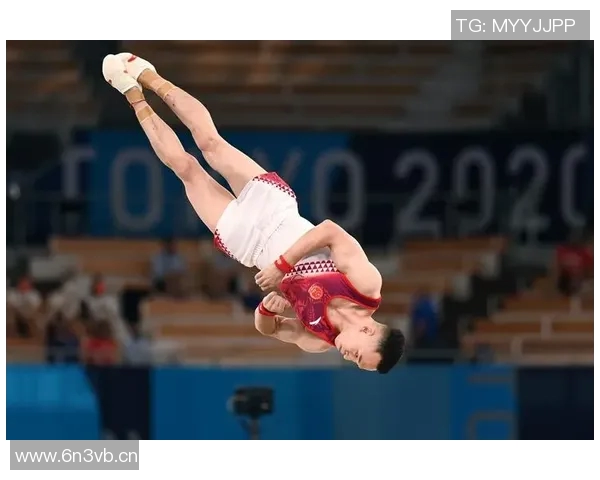 体操运动员的坚韧与荣耀：从挑战极限到赢得世界的每一步成长